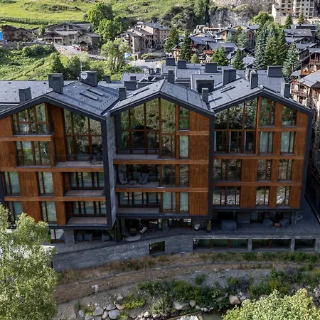 Un Diamante De Montana L A Pie De Pistas De Esqui - Gimnasio - Sauna - Piscina L 8pax L By Bonesvacances *